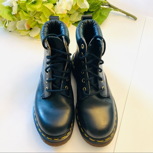 Dr Doc Marten black lace up boots US5 UK3 - Picture 2 of 9